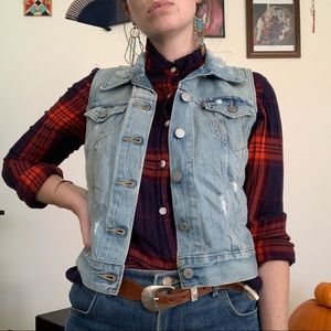 🌈SOLD🌈 Levi’s Painted Denim Vest, NWOT